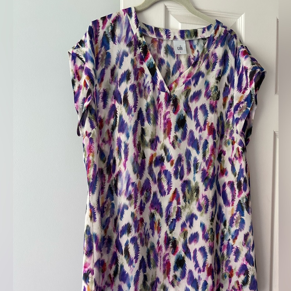 Cabi #5027 plum feather top size L beautiful colors NWT
